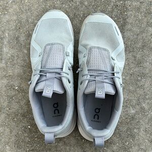 On kids cloud sky big kids size 6.5.